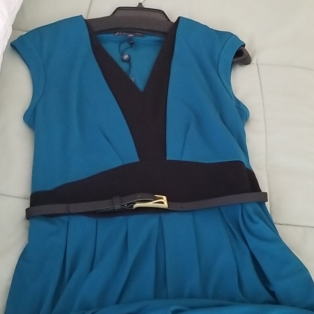 Dress - Picture 5 of 9